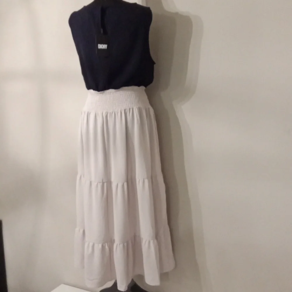 NWT DKNY Navy & Cream Sleeve less Dress Size 12 - Picture 4 of 7